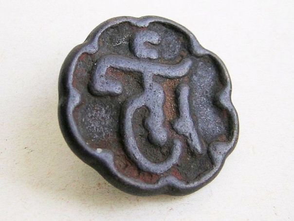 Flower-shaped seal – (3036)